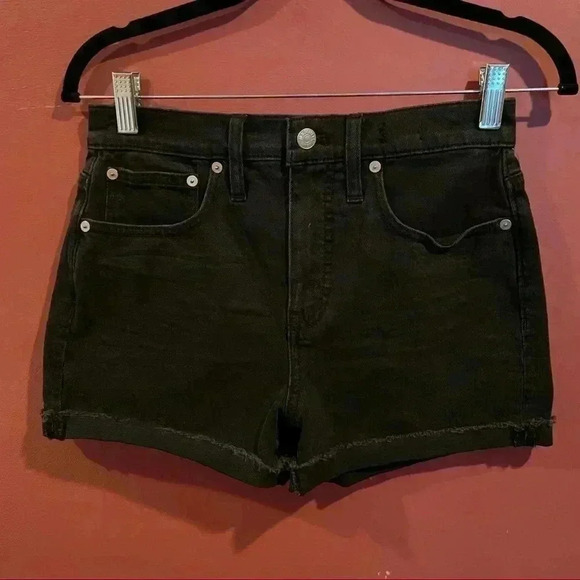 Madewell High Rise Black Short - Picture 2 of 7